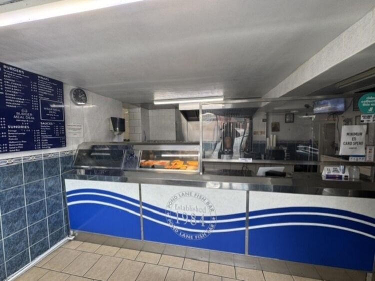 Freehold Fish & Chip Takeaway & Launderette Located In Wolverhampton Photo 14