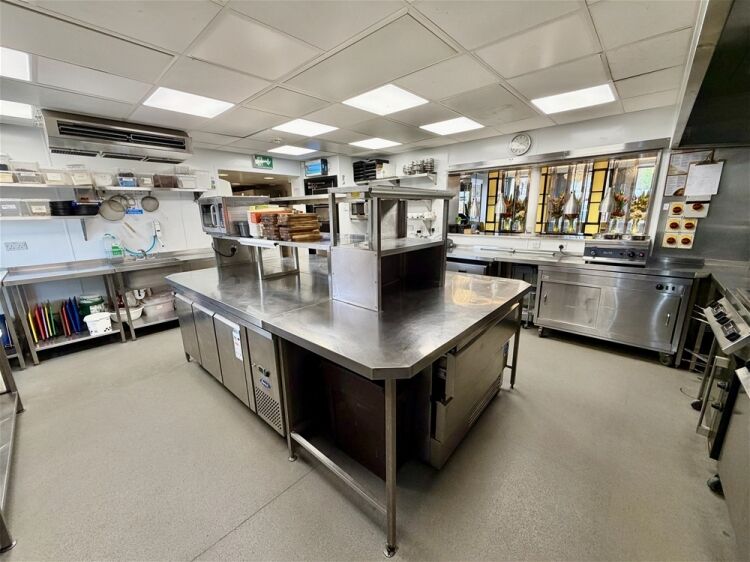 Restaurants For Sale in Birkenshaw Photo 15