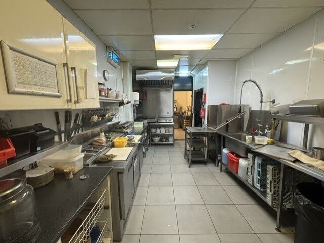Established Leasehold Coffee Shop Located In Earlsdon, Coventry Photo 15
