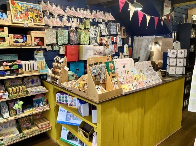 AWARD WINNING GIFTS & GREETING CARDS OUTLET Photo 15
