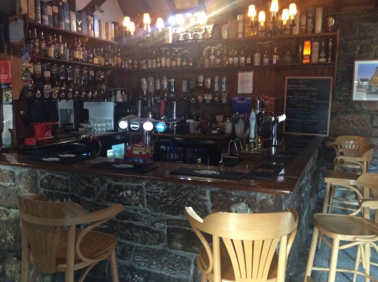 Outstanding Restaurant & Public House Photo 2