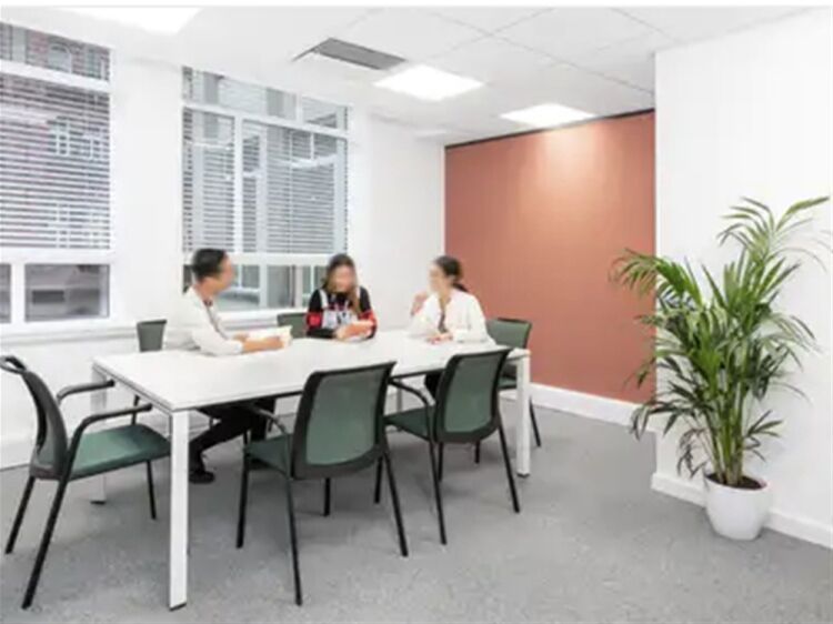 HIGH END EDITORIAL AGENCY- GREATER MANCHESTER