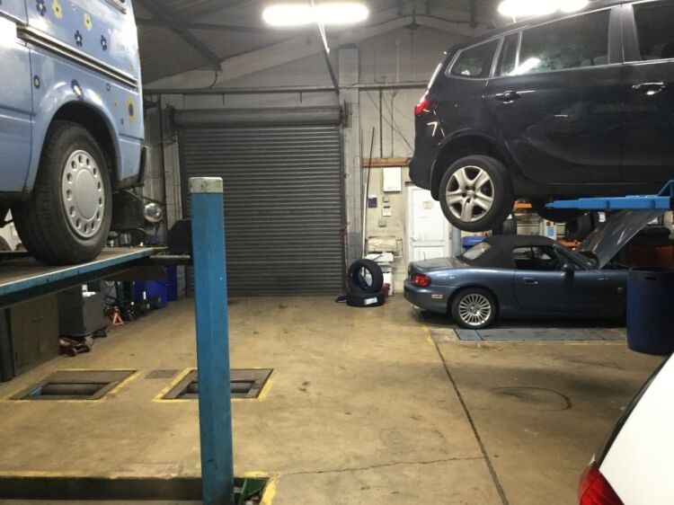 Well Established Garage & Mot Centre With A Renowned Reputation