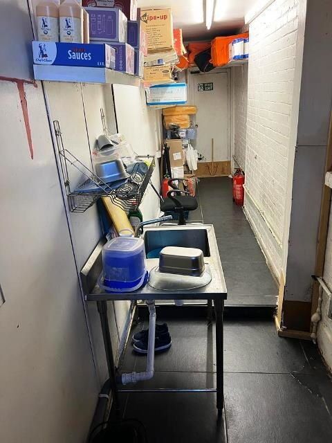 Pizza Takeaway & Delivery for Sale Photo 2