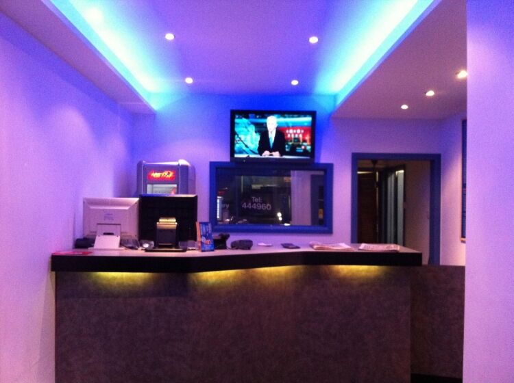 INDIAN TAKEAWAY