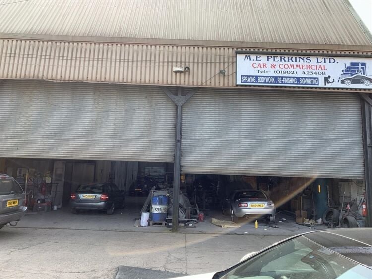 FREEHOLD COMMERCIAL VEHICLE ACCIDENT REPAIRS CENTRE IN WOLVERHAMPTON