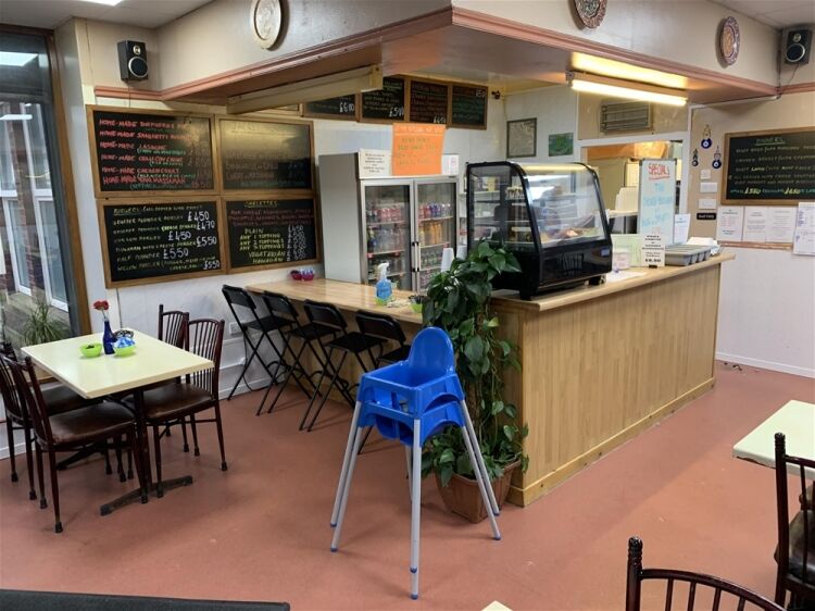 TRADITIONAL DAYTIME COFFEE SHOP & RESTAURANT IN LLANELLI Photo 2