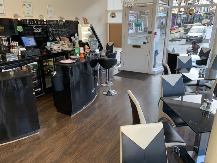 STYLISH LICENSED COFFEE SHOP & BISTRO IN HARROGATE TOWN CENTRE