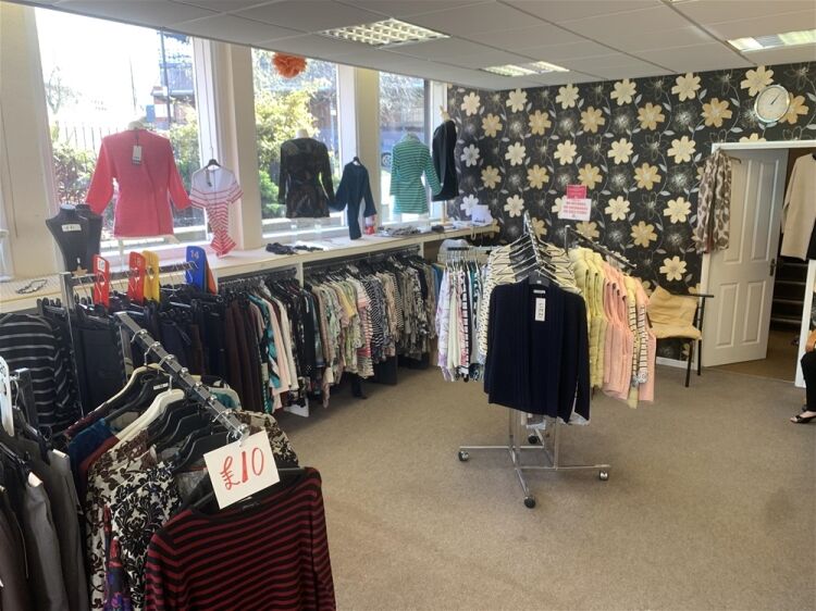 RETAIL LADIES FASHIONS & ACCESSORIES IN HALESOWEN