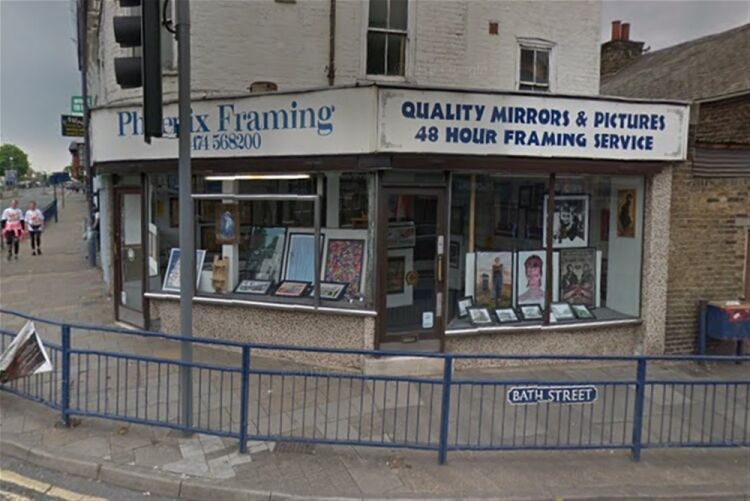 BESPOKE FRAMING & FRAMING SUPPLIES EMPORIUM IN GRAVESEND TOWN CENTRE Photo 2