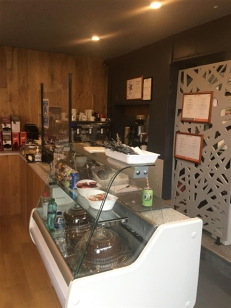 NEWLY REFURBISHED COFFEE SHOP & RESTAURANT IN WIGAN TOWN CENTRE Photo 2