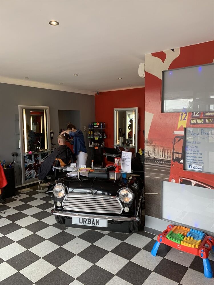 STYLISH GENTLEMENS HAIR STUDIO IN KIRKCALDY Photo 2