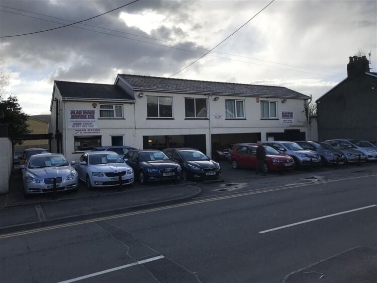 FREEHOLD QUALITY USED AUTO SALES & REPAIRS CENTRE WITH PRIVATE APARTMENT IN MERTHYR TYDFIL Photo 2