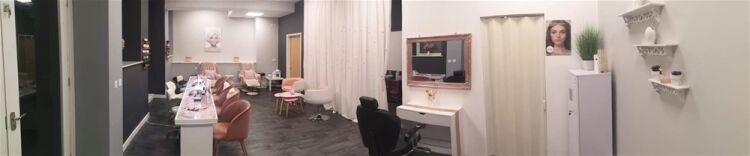 SUPERB NAILS & BEAUTY STUDIO IN BIRMINGHAM