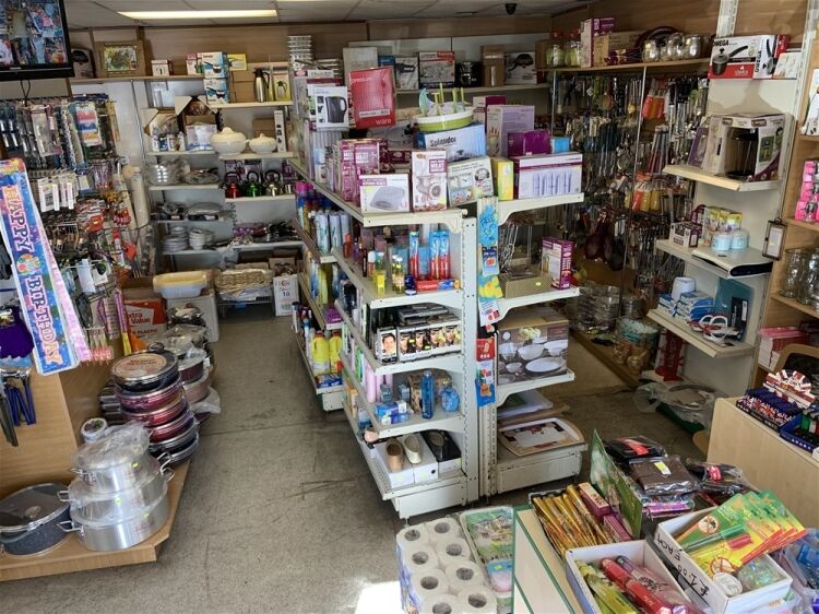RETAIL DISCOUNT SUPERSTORE IN KINGSTON UPON HULL Photo 2