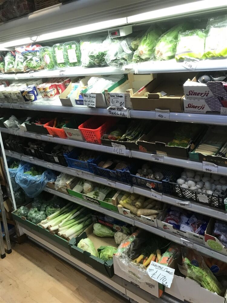 HIGH CLASS RETAIL GREENGROCER IN EDINBURGH SUBURB