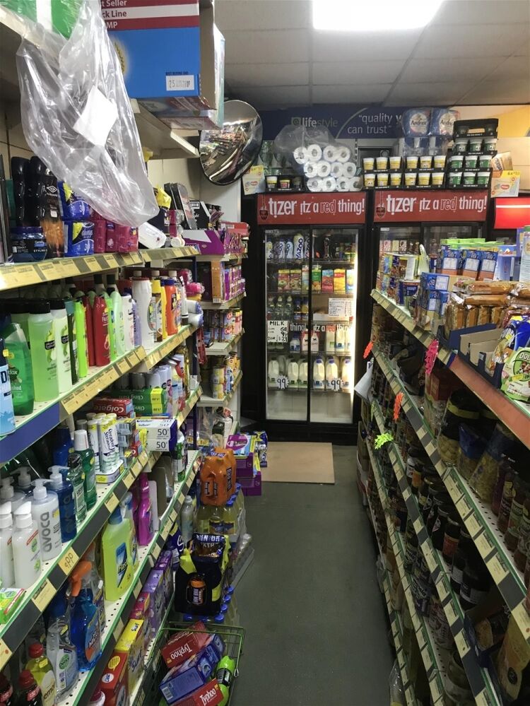 THRIVING CONVENIENCE STORE & COUNTER NEWSAGENT IN DUNDEE Photo 2