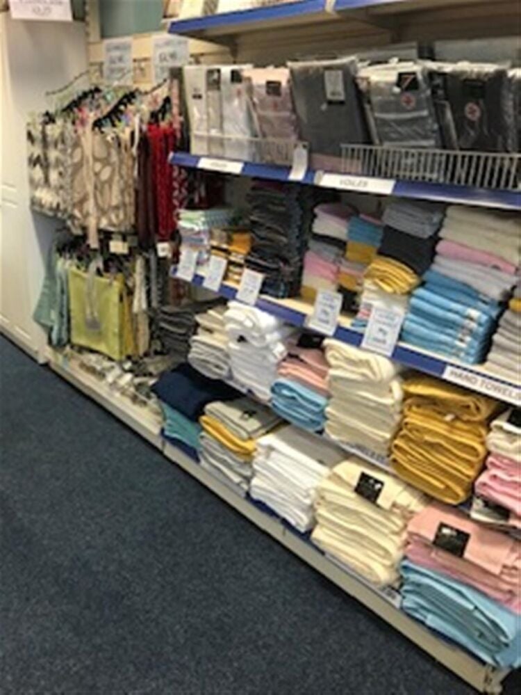 RETAIL & ONLINE HOME FURNISHINGS & INTERIOR DESIGN ACCESSORIES IN LINCOLNSHIRE TOWN CENTRE Photo 2