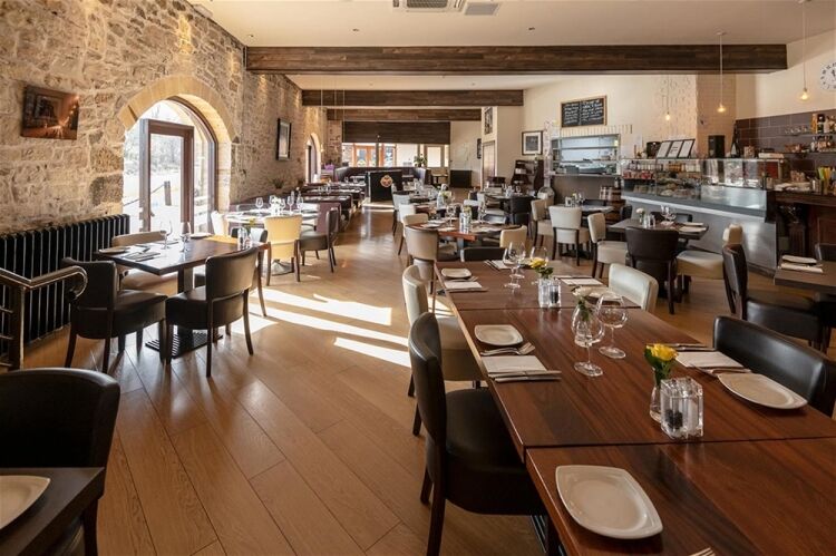 STUNNING TOWN CENTRE LICENSED ITALIAN RESTAURANT IN THE CENTRAL LOWLANDS OF SCOTLAND