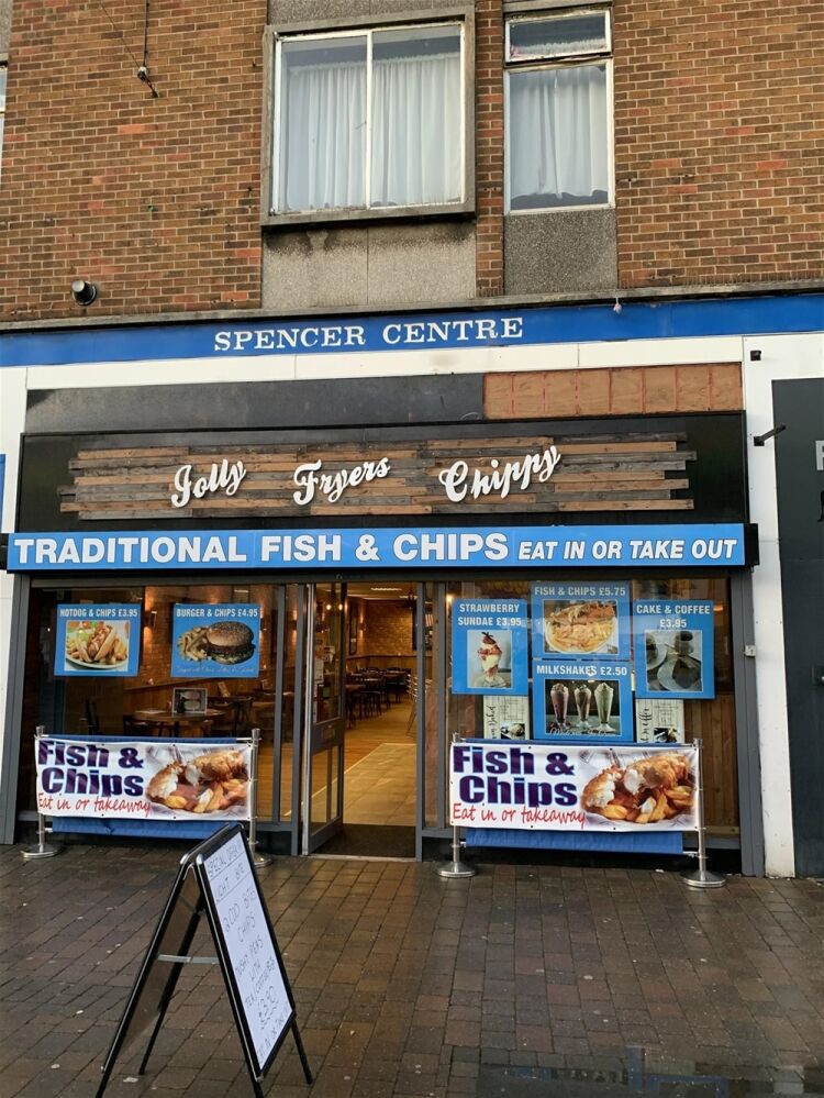 STYLISH FISH & CHIP RESTAURANT & TAKEAWAY IN CASTLEFORD TOWN CENTRE Photo 2
