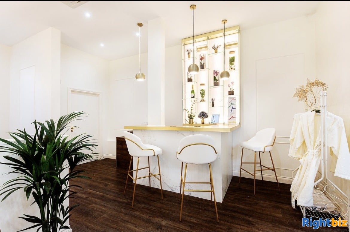 Beauty and  Wellness Clinic for sale central London Photo 2