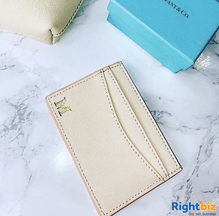 Online Personalised Leather Accessories Business Photo 2