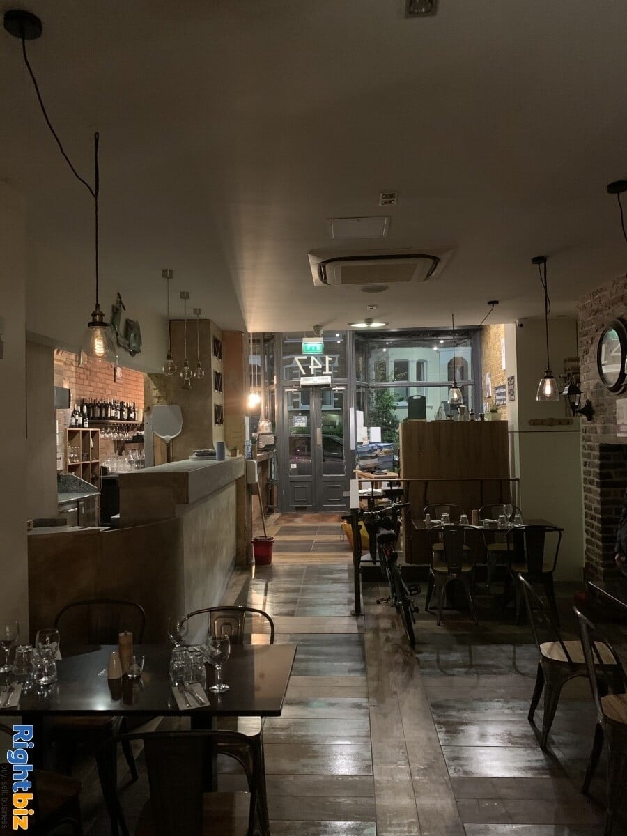 Italian restaurant for Sale in Finsbury Park Photo 2