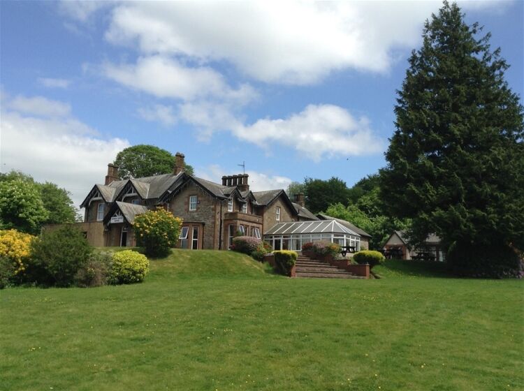 FREEHOLD LICENSED HOTEL/RESTAURANT & FUNCTION VENUE IN 4.5 ACRES NEAR KIRKCUDBRIGHT