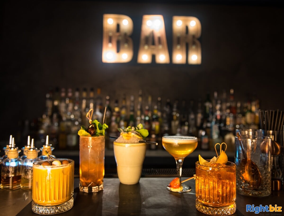 Established and well-respected Cocktail Bar for sale - Bedford