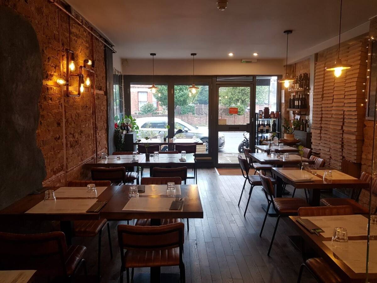 A newly renovated restaurant for sale Photo 2
