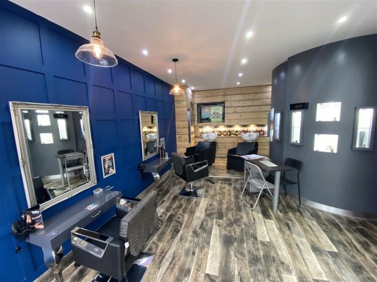 Hair Salons For Sale in Wakefield Photo 2