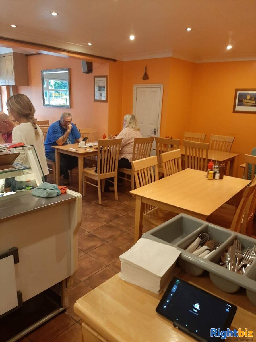 Cafe Restaurant for sale incl. Two bedroom accommodation Photo 2