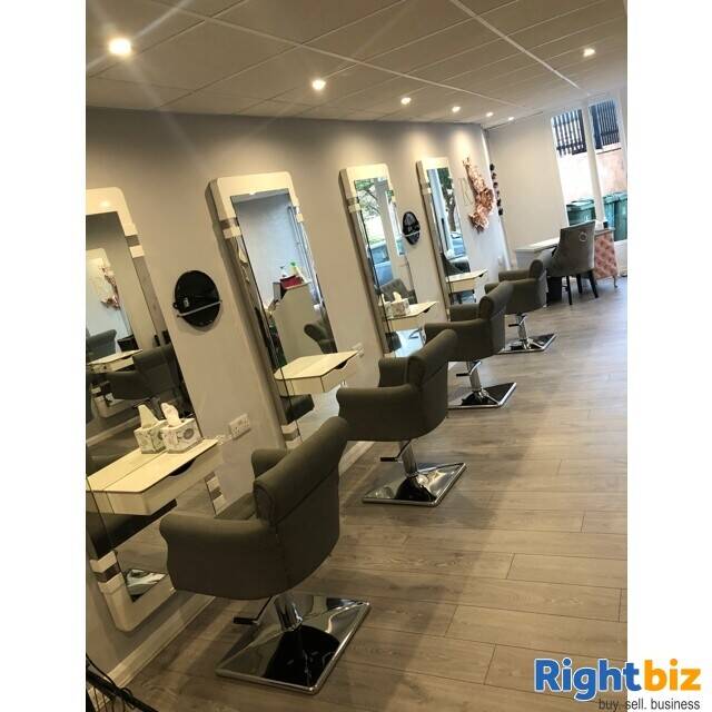 Fully furnished salon for sale