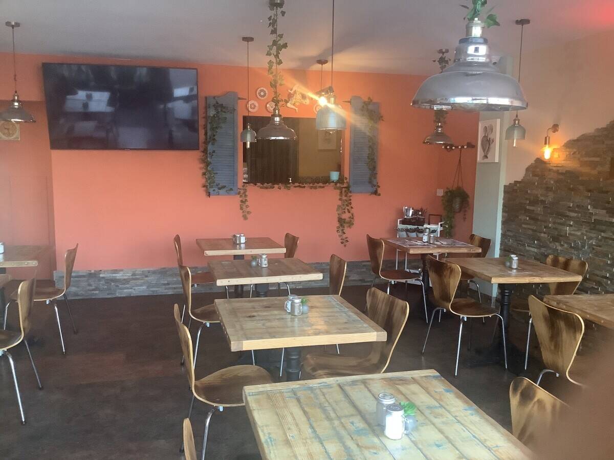 Leasehold Italian restaurant for sale in Llandaff cardiff Photo 2