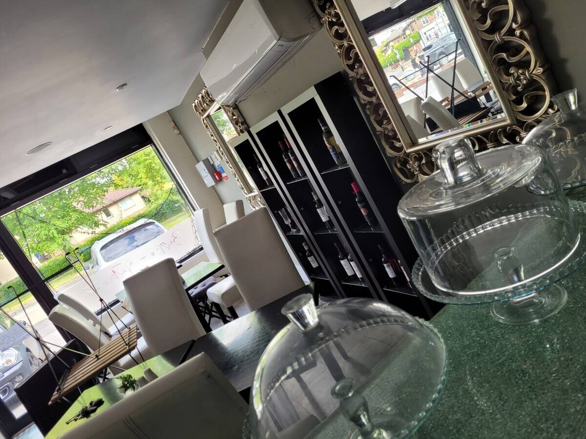 Well-established café / bistro in Rotherham for sale Photo 2