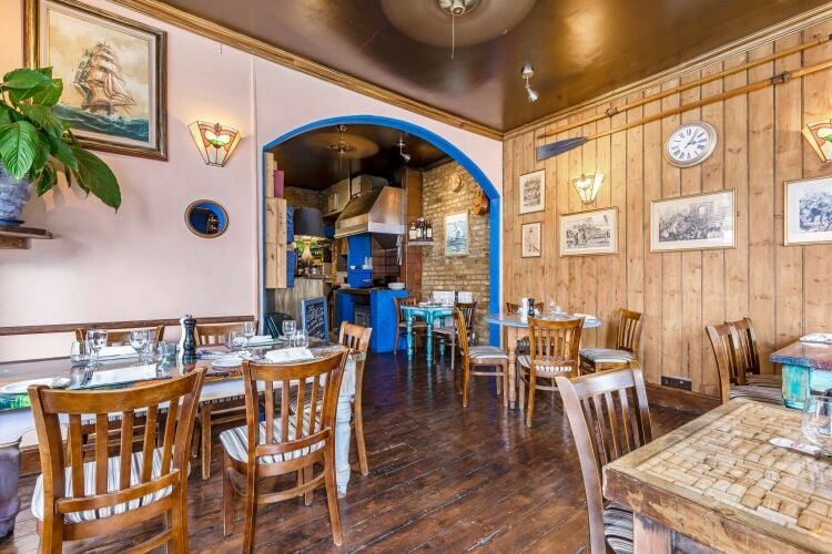 Blades Restaurant