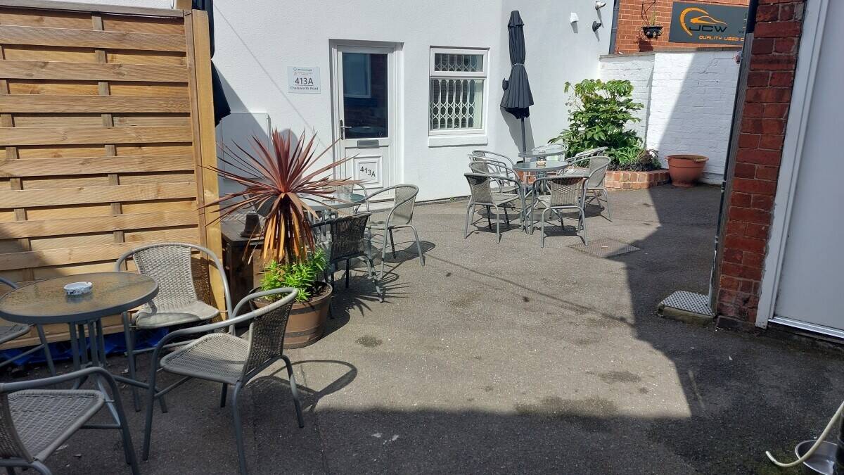 Derbyshire's oldest Micro pub for sale, established 2009 Photo 2