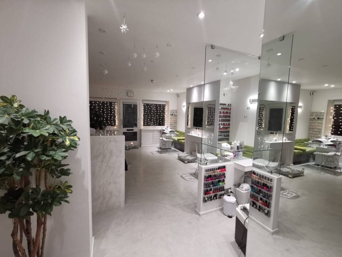 Fully Equipped Nail & Beauty Salon &ndash; Central Eastbourne | 70 m&sup2; Premises &bull; 1 min from Station Photo 3
