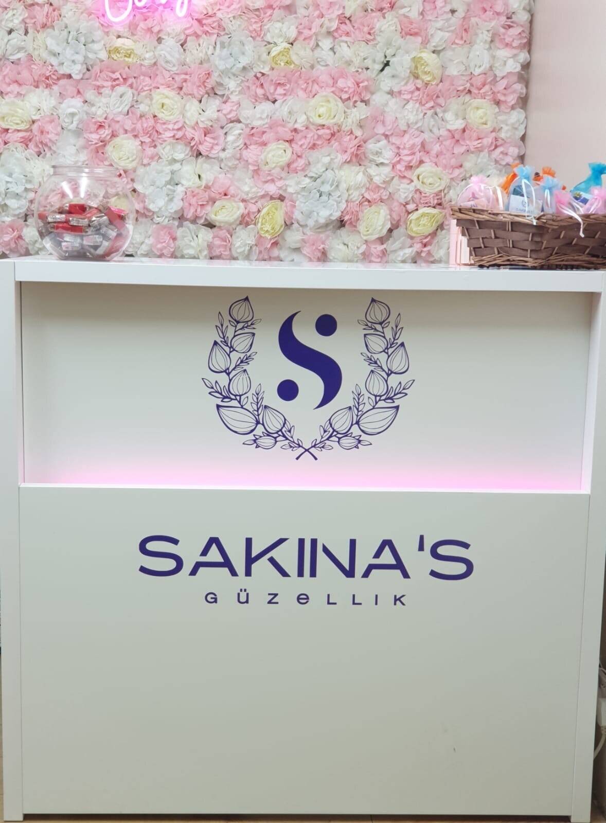 Beauty Salon for Sale Southall Photo 2