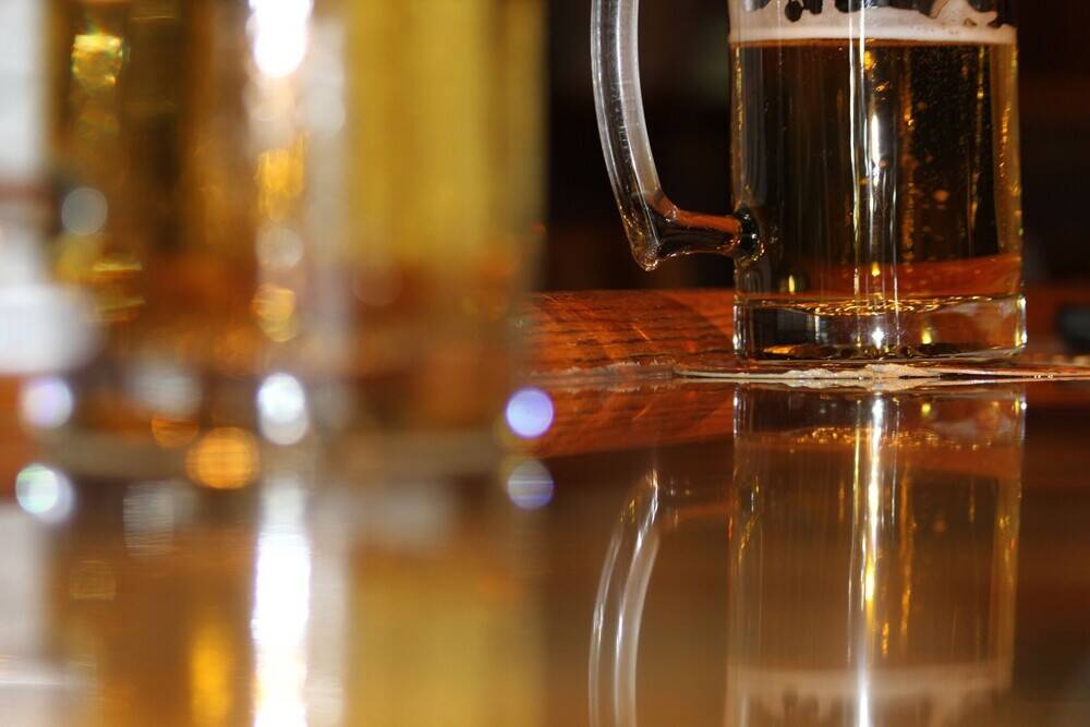 Very Busy Restaurant / Pub Photo 2