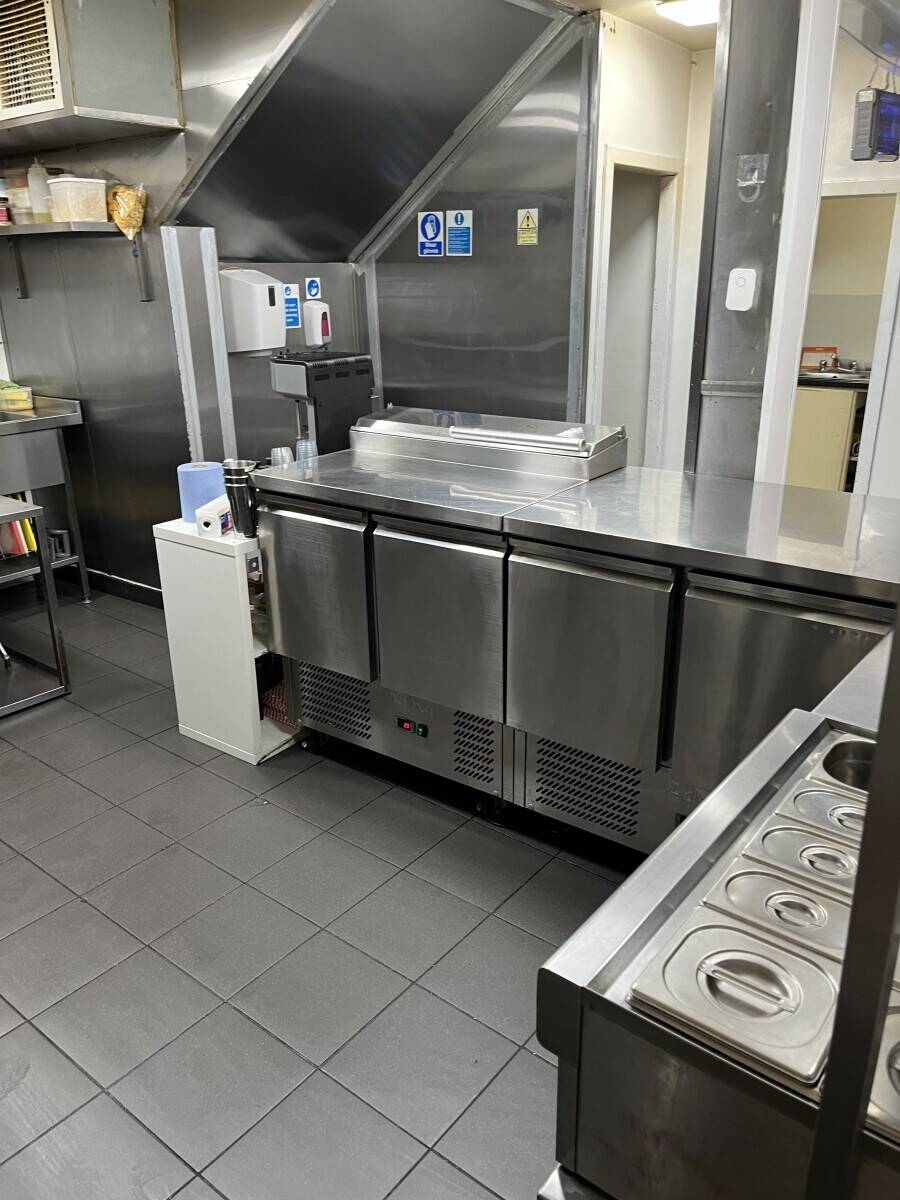 Class 3 Takeaway for sale - Leasehold Photo 2