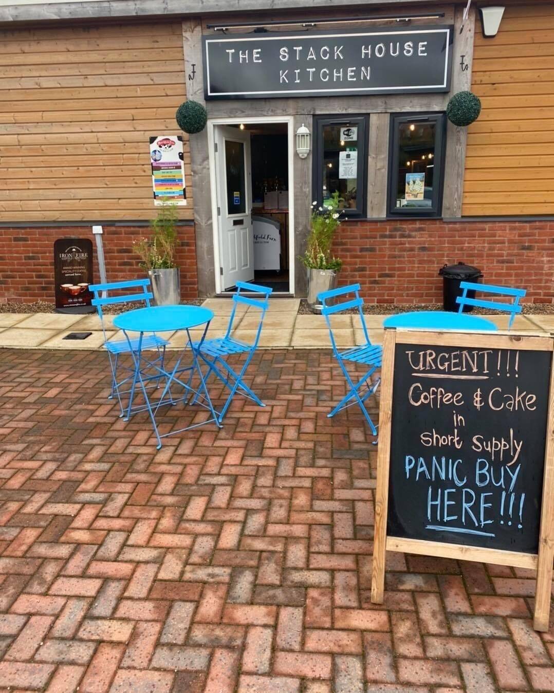 Popular licensed cafe for sale adjacent to country park Photo 2