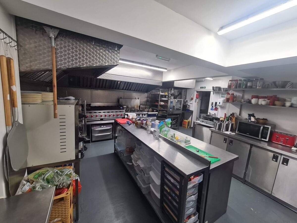 Urgent Sale of family restaurant and takeaway in Preston, Lancashire. Photo 2