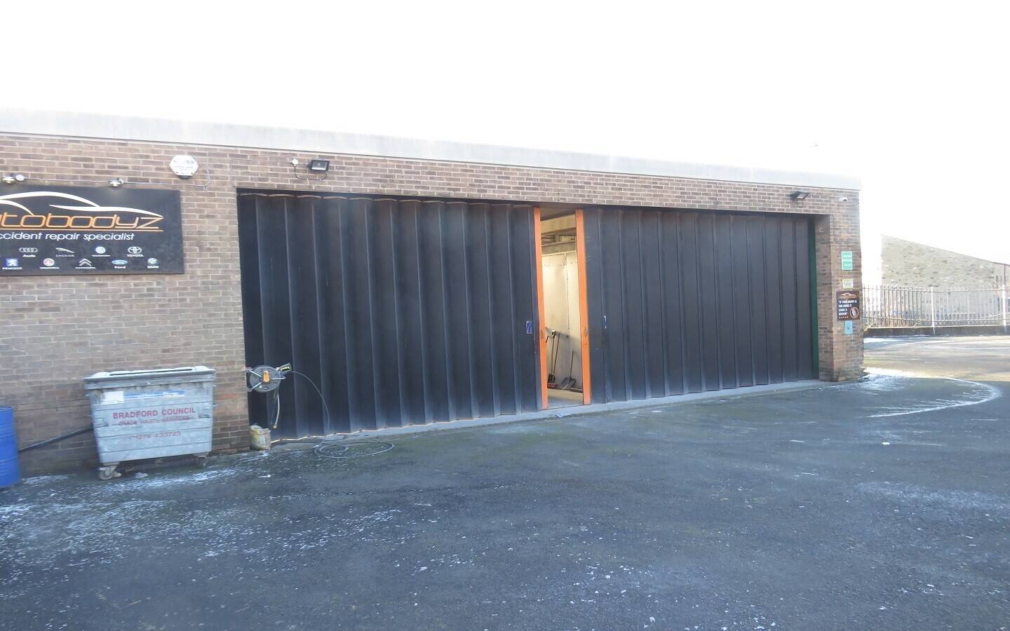 Independent Car Body Repair Centre For Sale - Rightbiz