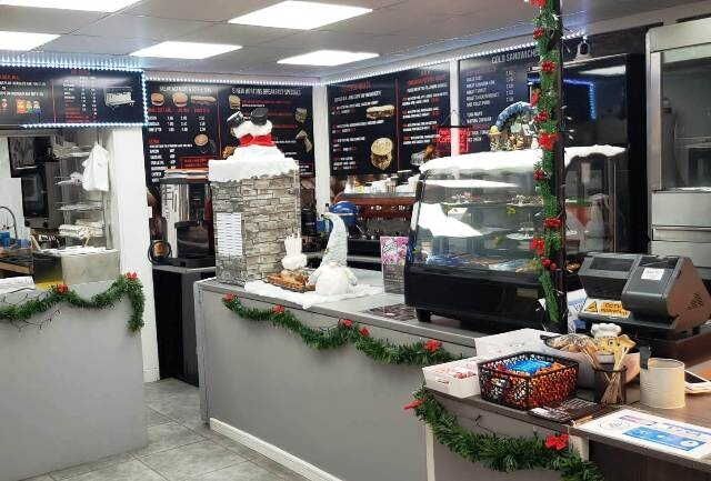 Gourmet Sandwich Bar & Coffee Shop specialising In Pork, Beef, Turkey Bagettes And Yorkshire Pudding Wraps for Sale