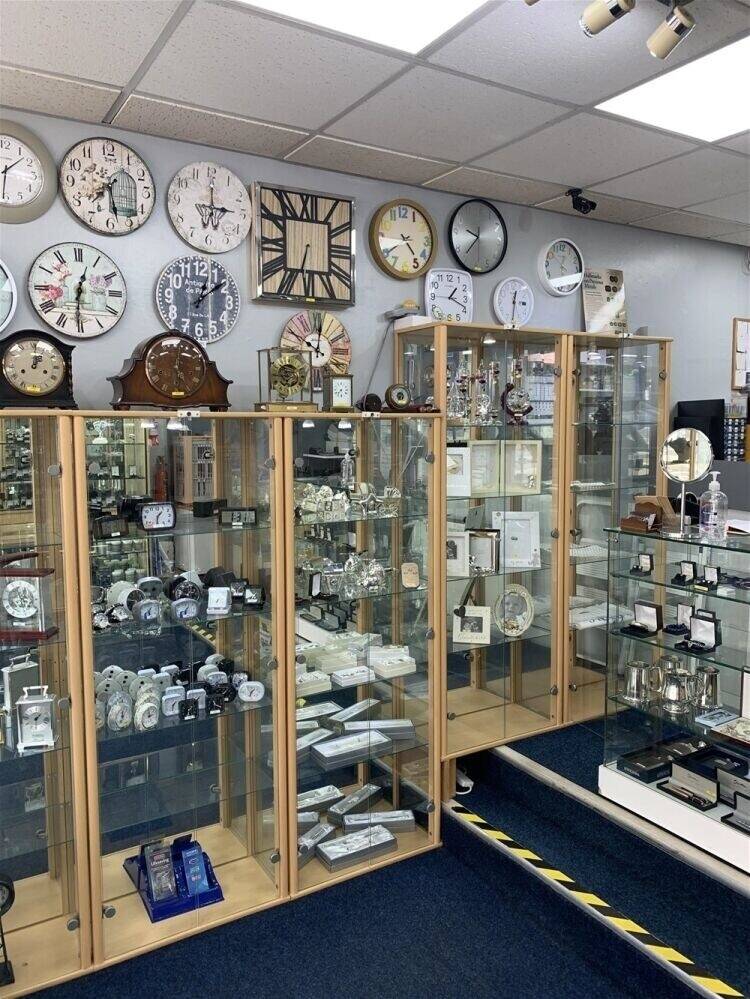 Watchmakers and jewellers for sale in Cheadle, Staffordshire Photo 2