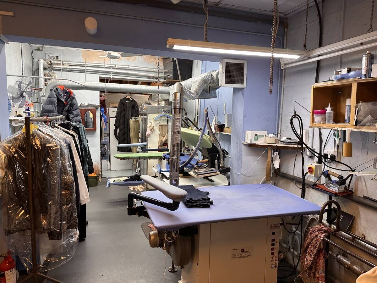 DRY CLEANERS AND LAUNDRY BUSINESS  LOCATED IN HOVE