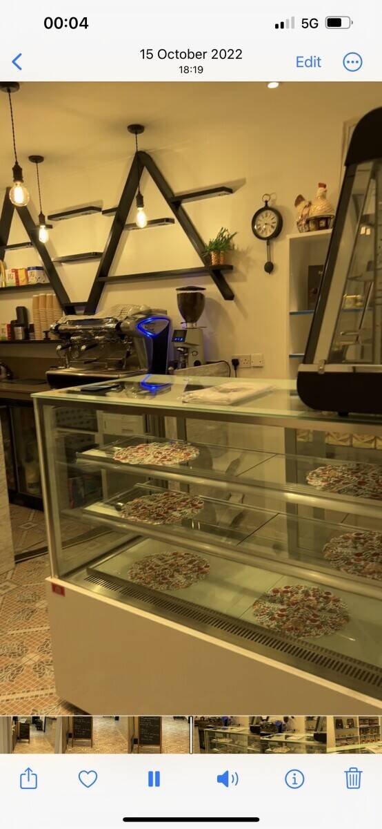 Cafe for sale in Walthamstow London Photo 2