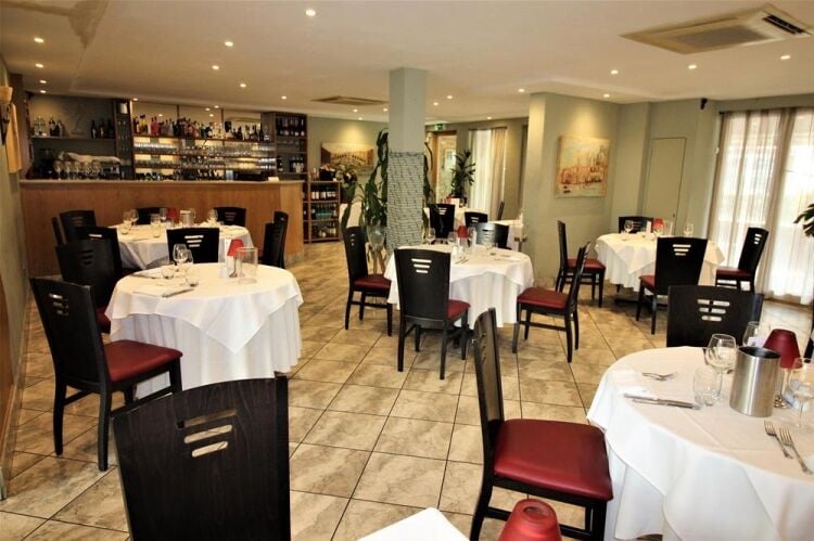 OUTSTANDING LICENCED ITALIAN RESTAURANT Photo 2