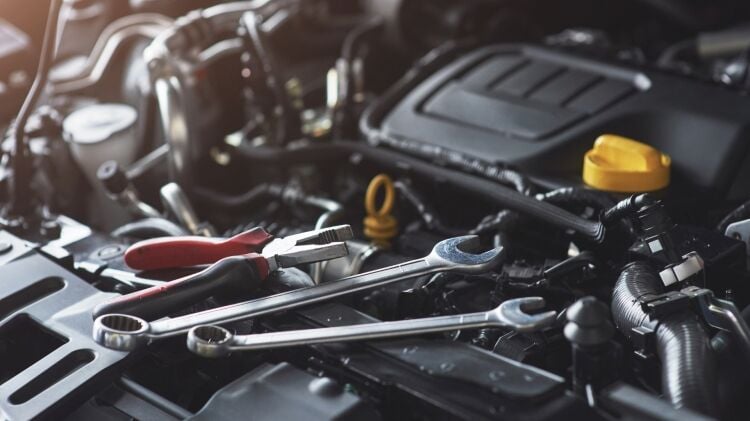 LONG ESTABLISHED, HIGHLY SUCCESFUL, VEHICLE REPAIR & SERVICE CENTRE BETWEEN SOUTHAMPTON & BOURNEMOUTH